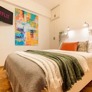 2br At Piata Natiunilor Unite: Perfect For Center Bucarest